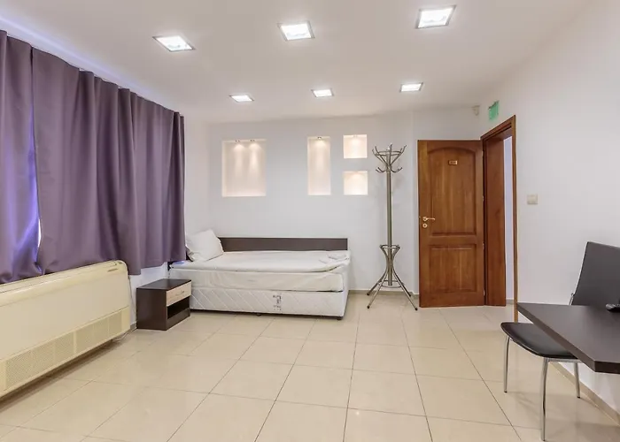 за гости крум Hostel Burgas City