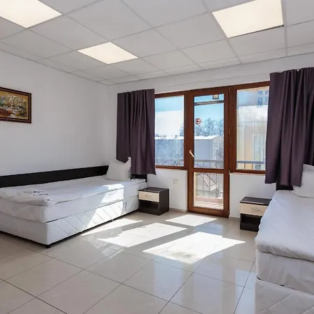за гости крум Hostel